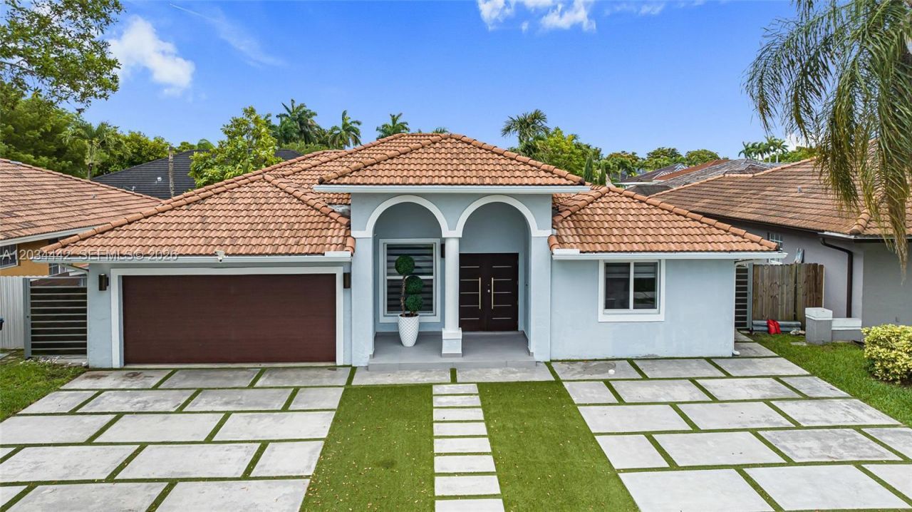 15932 SW 101st Ter , Miami, FL 33196 Photo