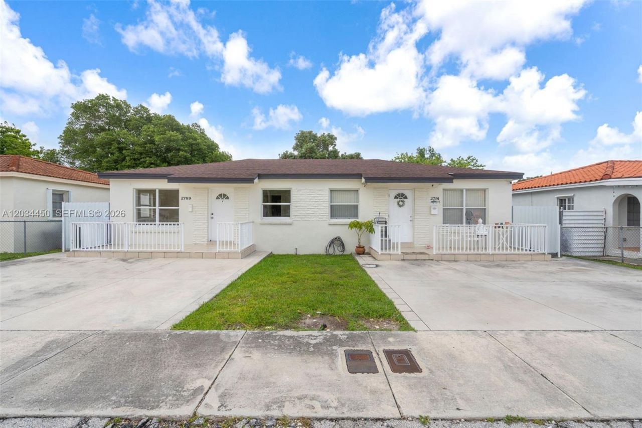 2791 SW 34th Ct, Miami, FL 33133 Photo