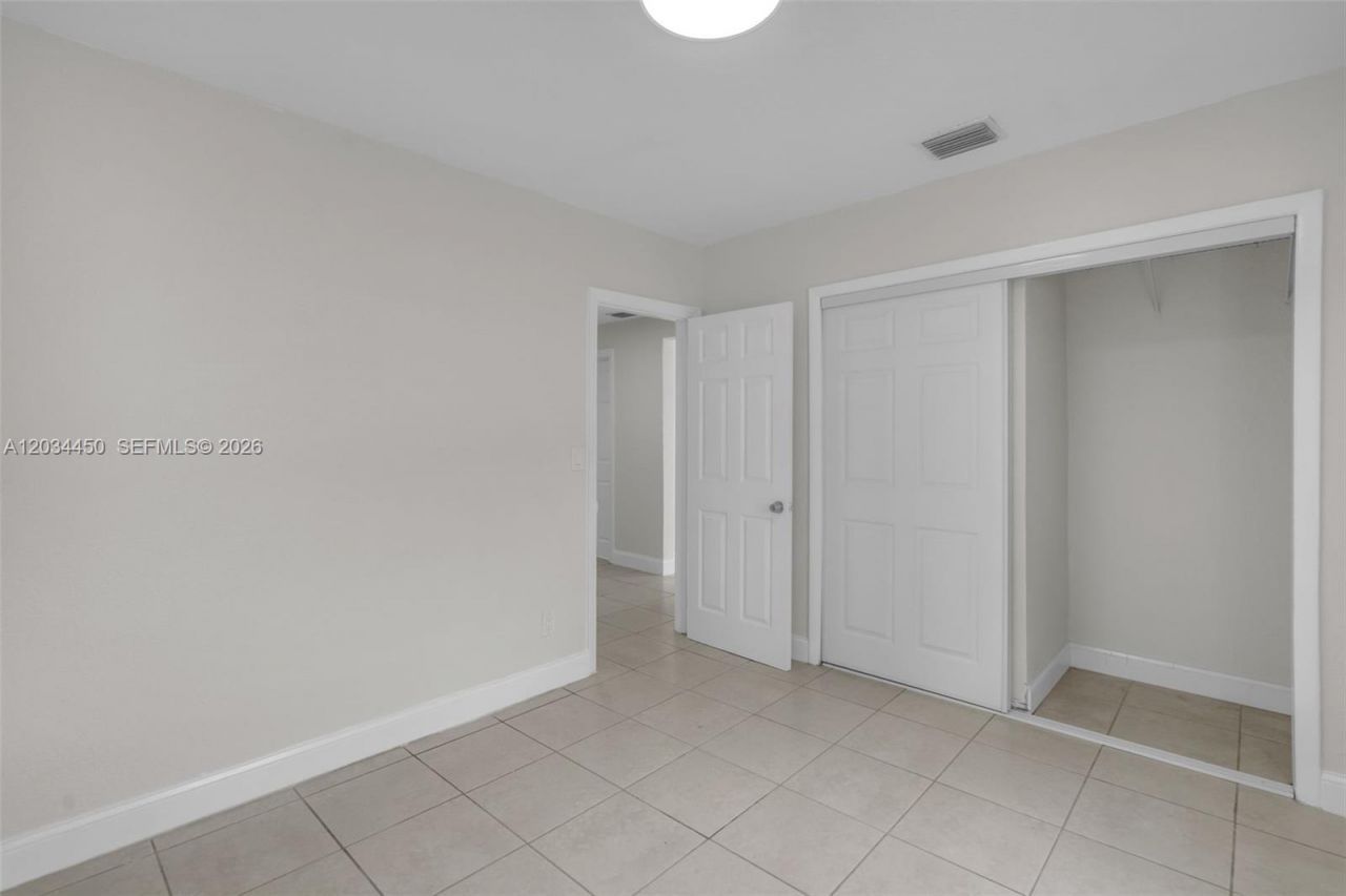 2791 SW 34th Ct, Miami, FL 33133 Photo