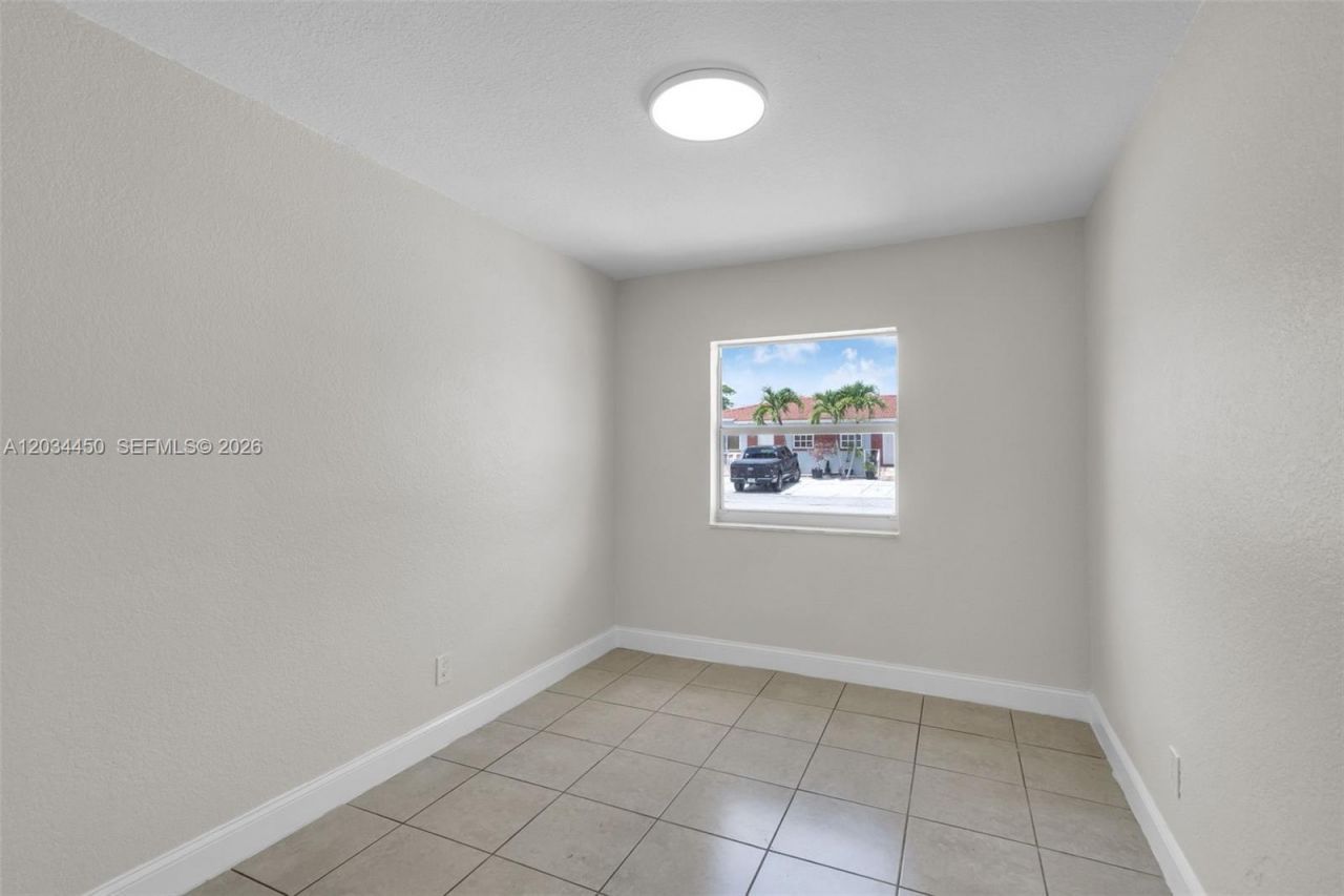 2791 SW 34th Ct, Miami, FL 33133 Photo