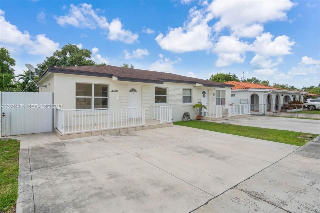 2791 SW 34th Ct, Miami, FL 33133 Photo