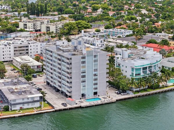 2016 Bay Dr, Unit 504, Miami Beach, FL 33141