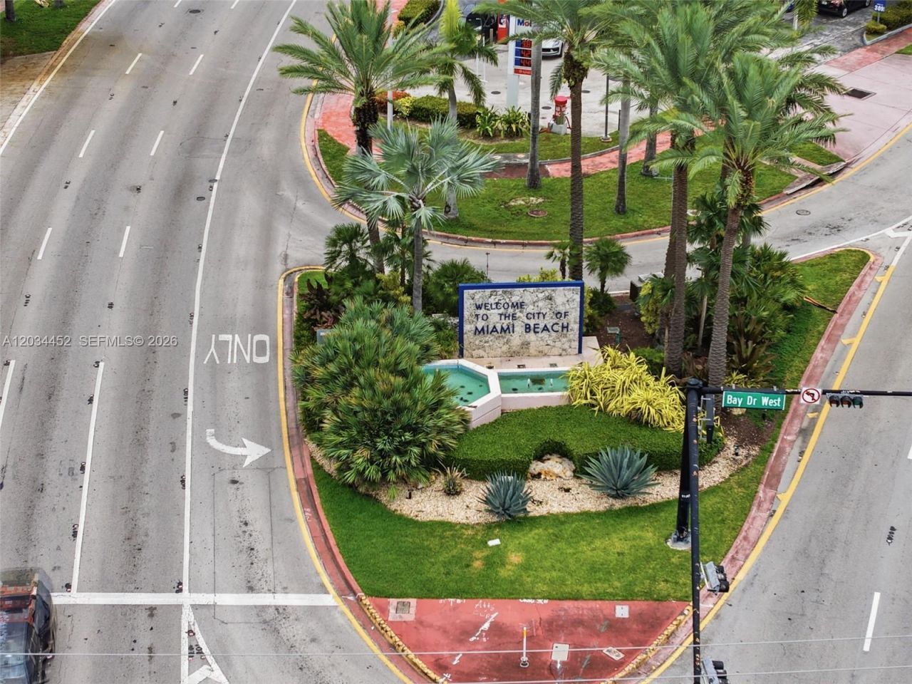 2016 Bay Dr , Unit 504, Miami Beach, FL 33141 Photo