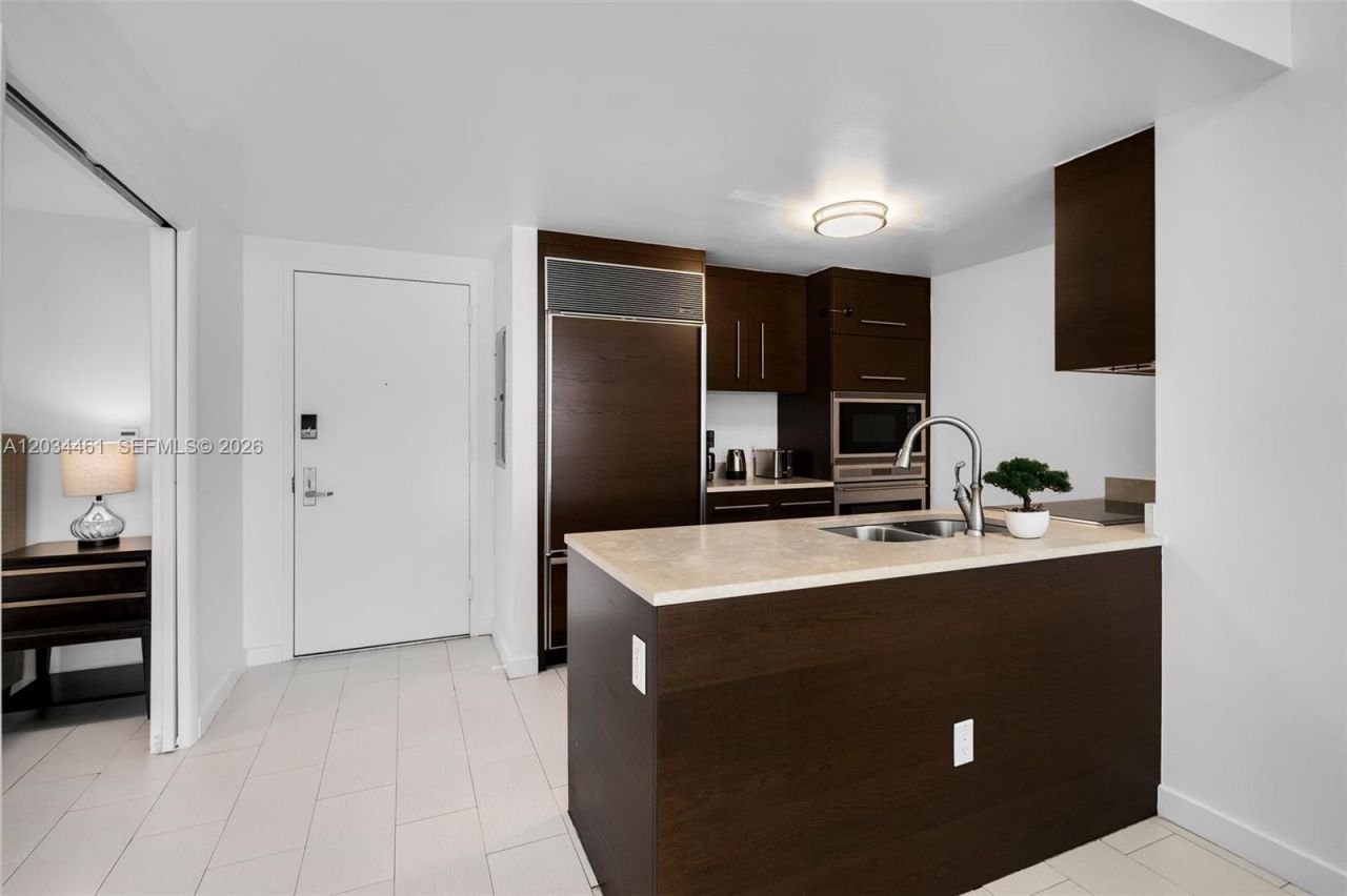 485 Brickell Ave , Unit 1709, Miami, FL 33131 Photo