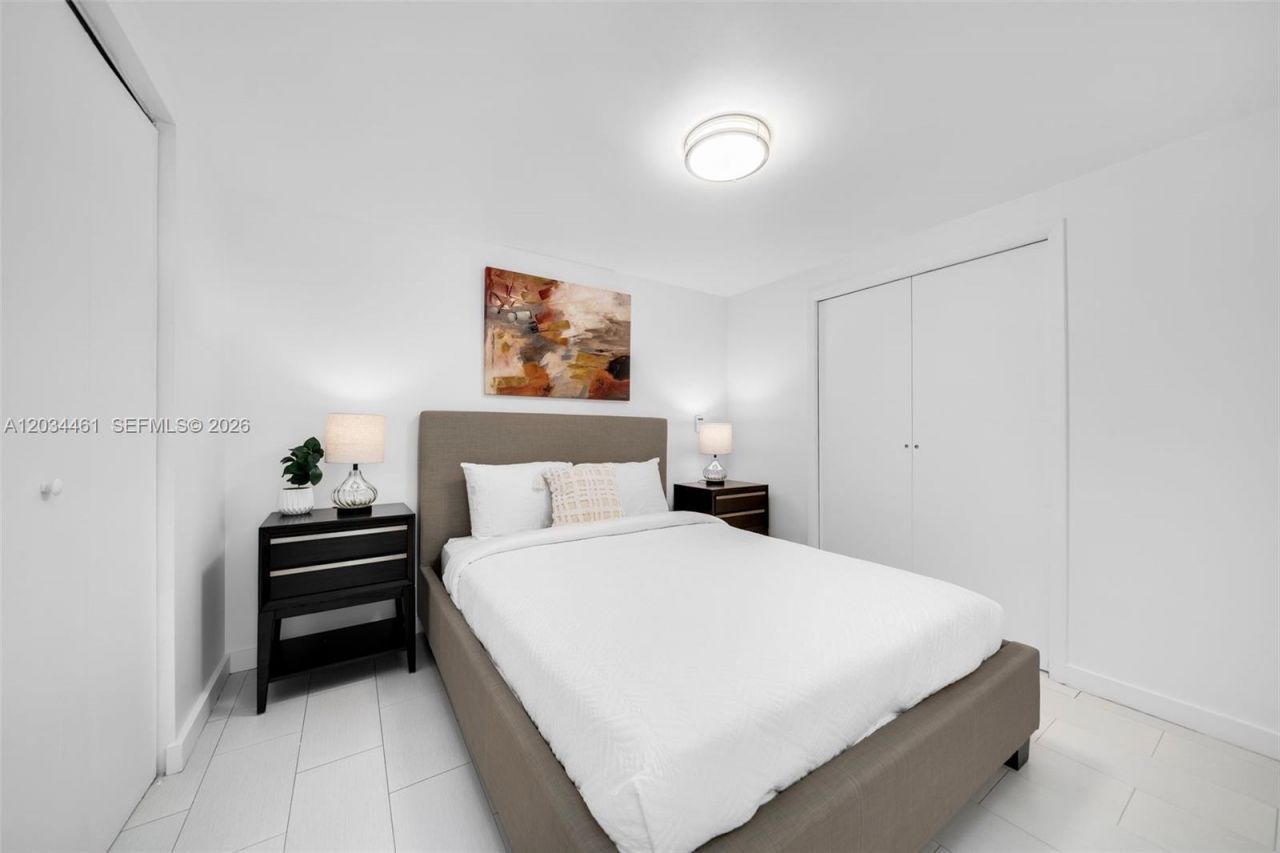 485 Brickell Ave , Unit 1709, Miami, FL 33131 Photo