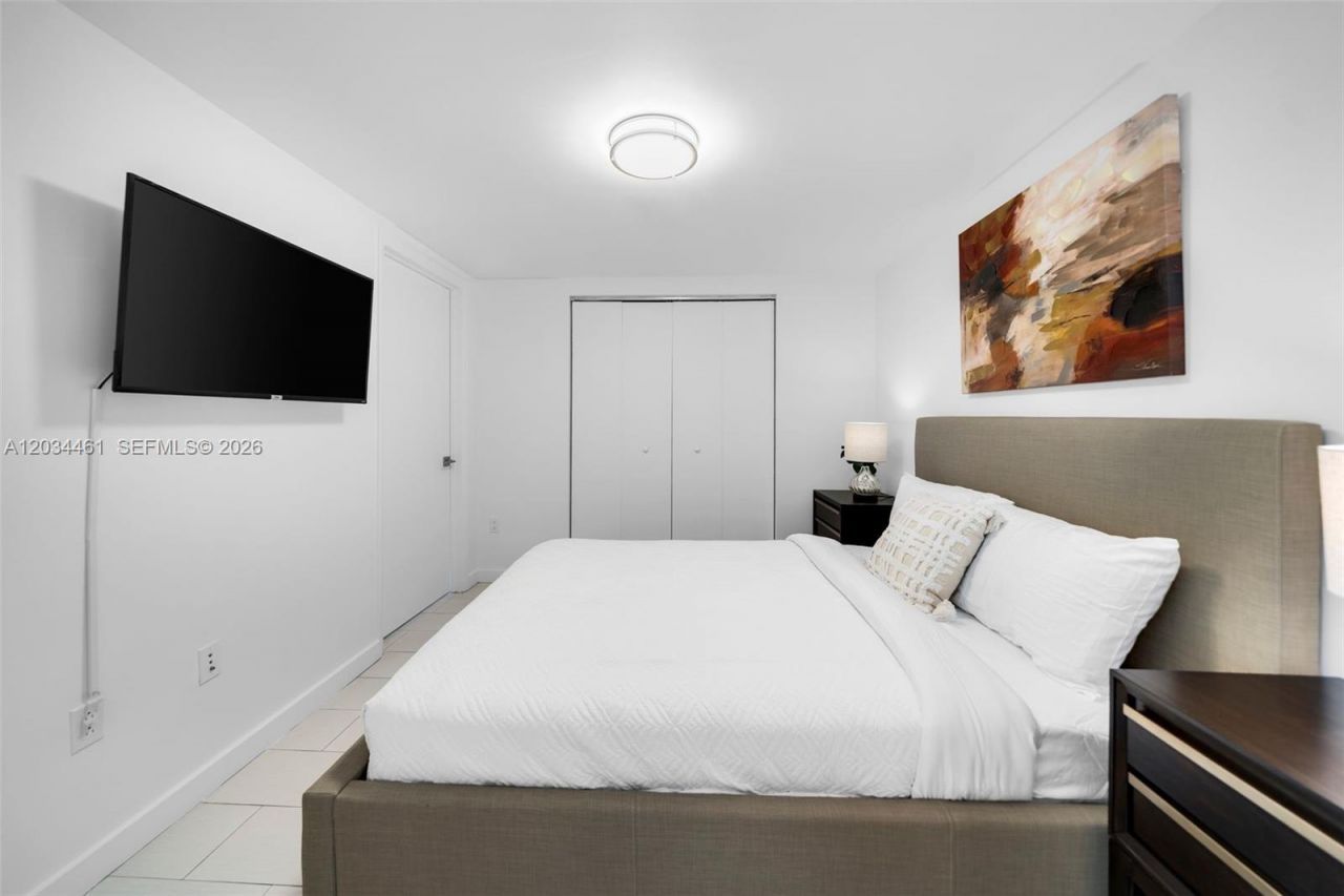 485 Brickell Ave , Unit 1709, Miami, FL 33131 Photo