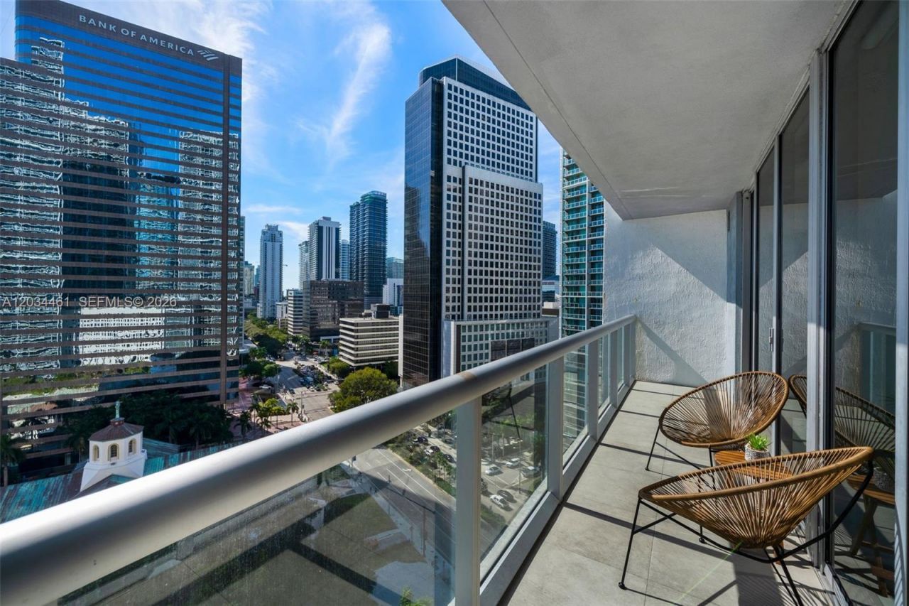 485 Brickell Ave , Unit 1709, Miami, FL 33131 Photo