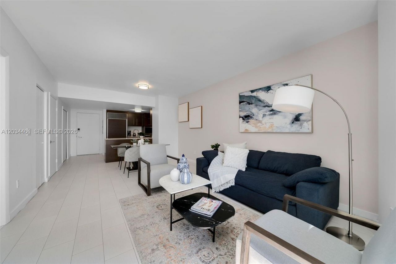 485 Brickell Ave , Unit 1709, Miami, FL 33131 Photo