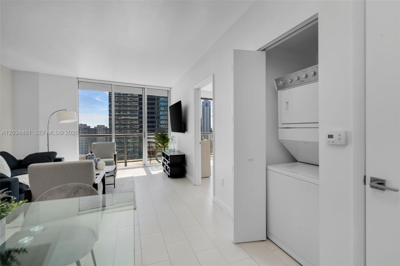485 Brickell Ave , Unit 1709, Miami, FL 33131 Photo
