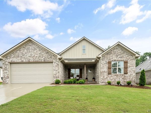 5140 Summerfield Drive E, Tuscaloosa, AL 35404