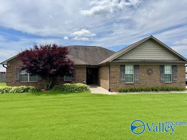 28436 Hinton Lane, Toney, AL 35773