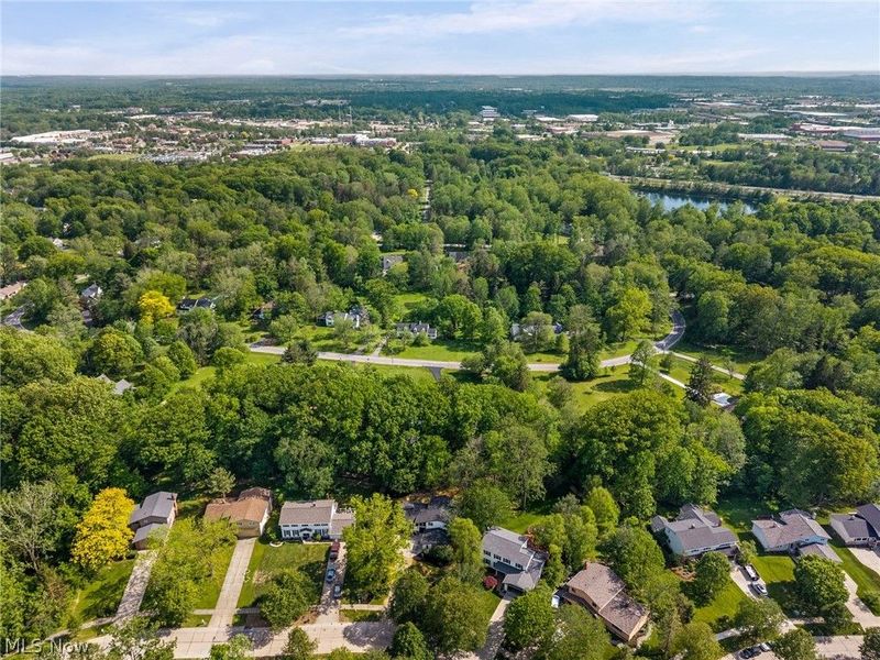 32650 Stony Brook Lane, Solon, OH 44139 Photo 8