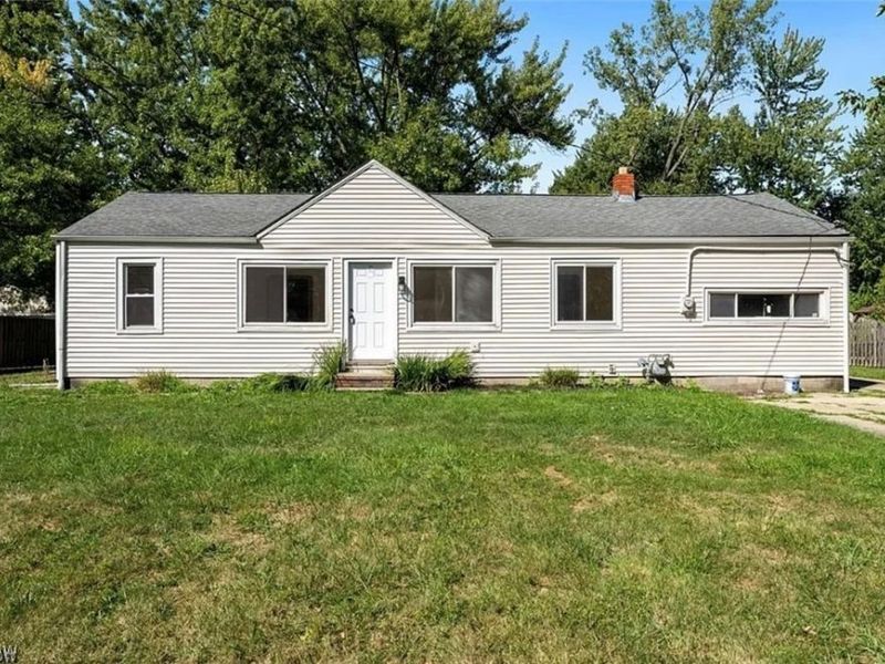 7407 Hawk Avenue, Mentor, OH 44060 Photo 1
