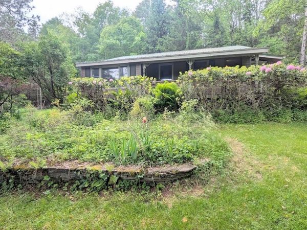 881 Thomson Cross , Delhi, NY 13753