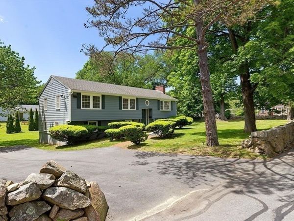 1 Brackenbury Lane, Beverly, MA 01915