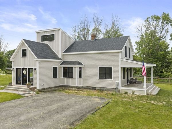 32 County St, Lakeville, MA 02347