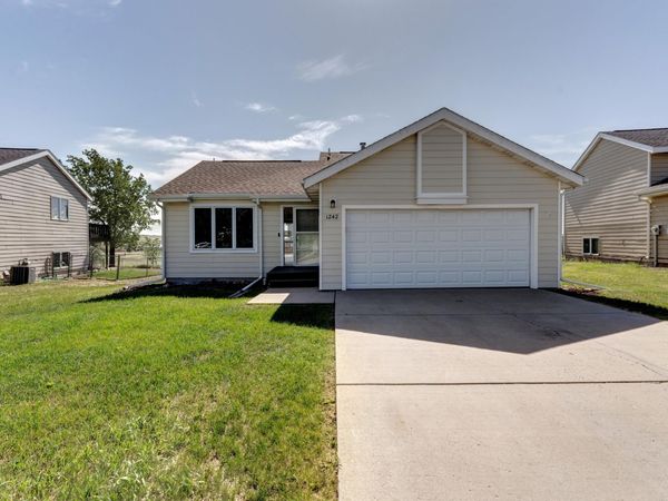 1242 RANGE VIEW CIR, Rapid City, SD 57701