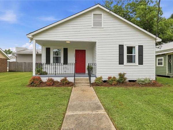 135 N 4TH Street, Ponchatoula, LA 70454