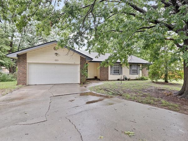 3227 S Kimbrough Court, Springfield, MO 65807