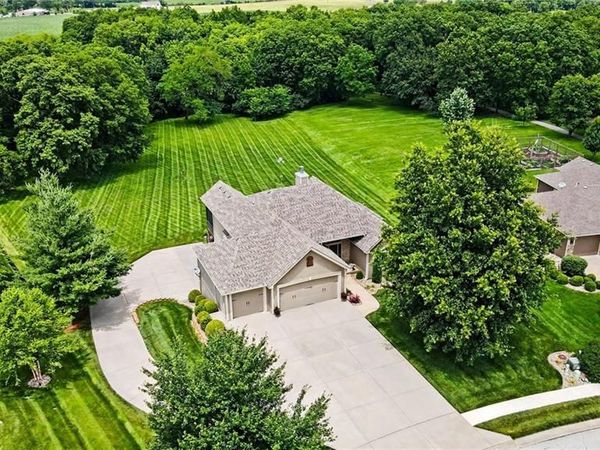 6626 NE 134th Terrace, Smithville, MO 64089