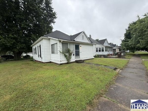 1200 S 5th Street, Clinton, IN 47842