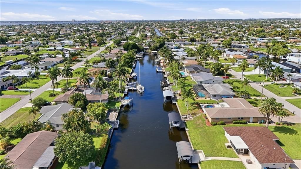 2835 SE 18th Ave, Cape Coral, FL 33904 Photo
