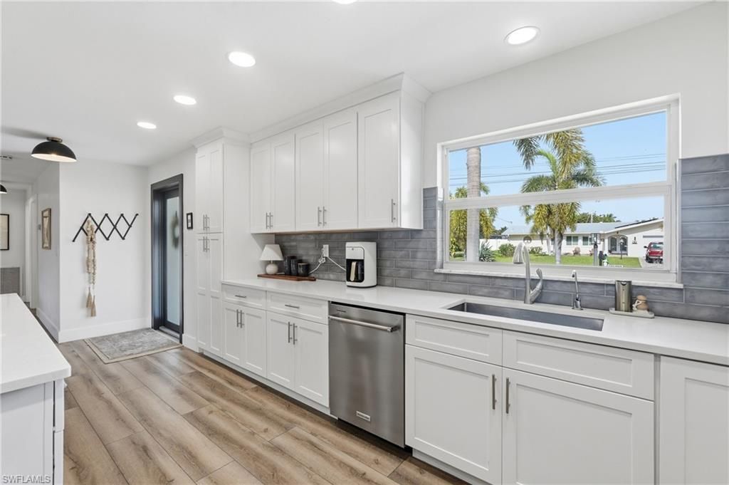 2835 SE 18th Ave, Cape Coral, FL 33904 Photo