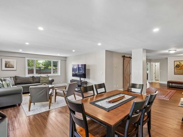 131 Sewall Ave, Unit 49, Brookline, MA 02446
