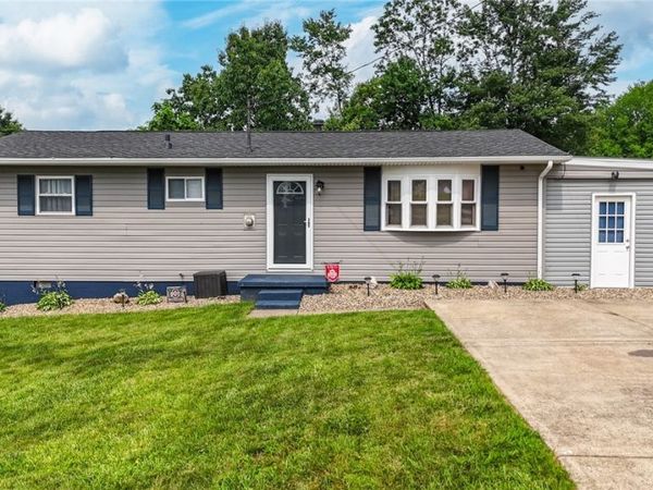 2118 Nash Street , Parkersburg, WV 26101