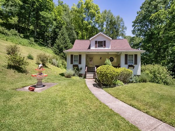 2951 Phillips Drive, Lower Burrell, PA 15068