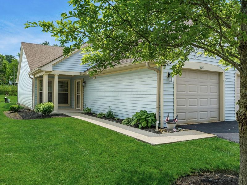 124 Oak Creek Place, Gahanna, OH 43230 Photo 3