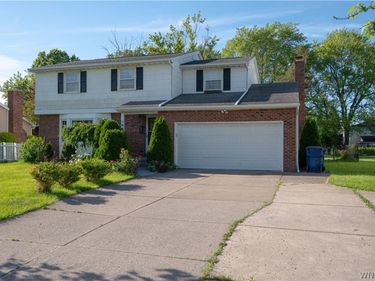 1042 Maple Road , Buffalo, NY 14221