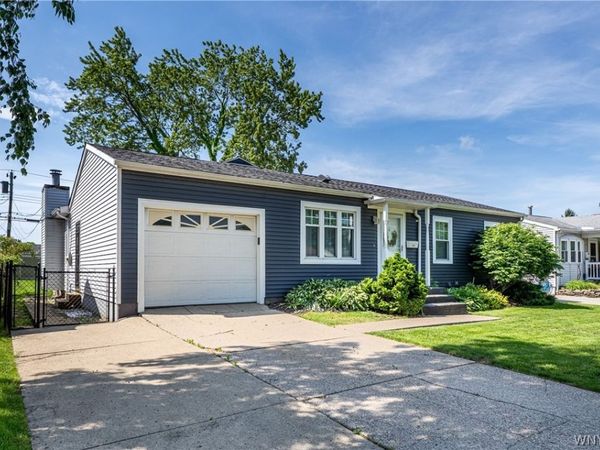 293 Desmond Drive, Tonawanda, NY 14150