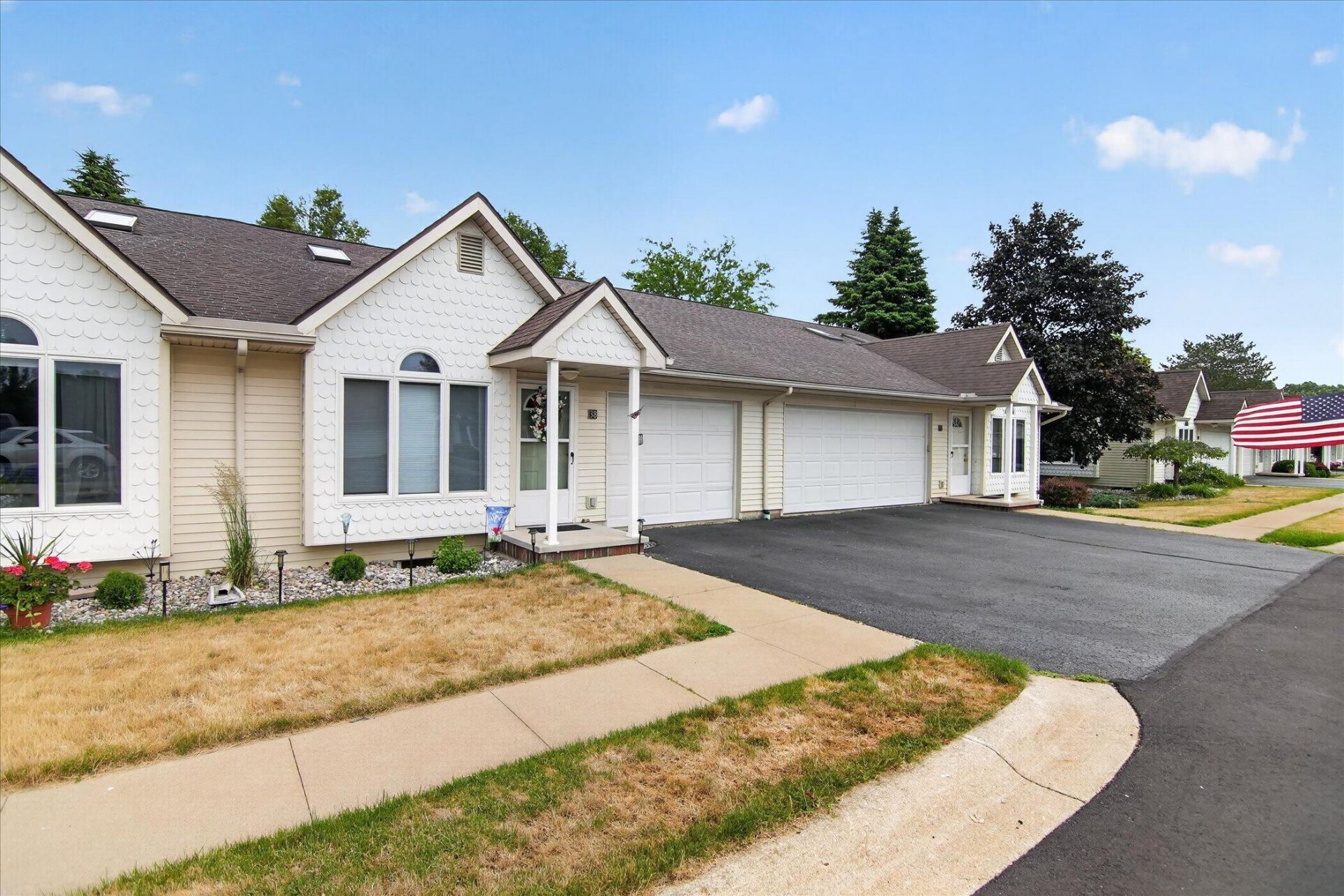 729 Clark Street, Unit 38, Tecumseh, MI 49286 Main Photo