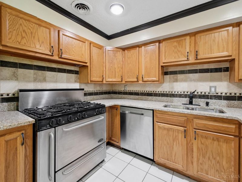 11623 Kenn Road, Cincinnati, OH 45240 Photo 13