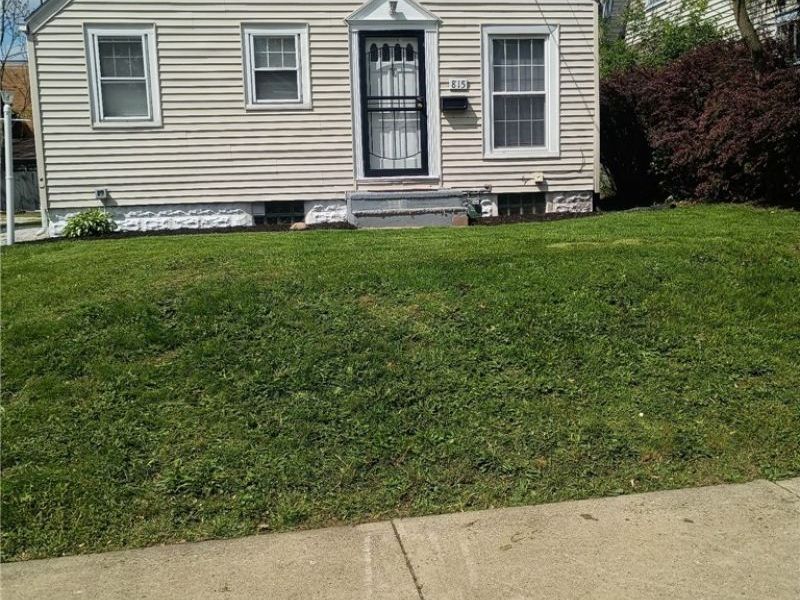 815 Russell Avenue, Akron, OH 44307 Photo 1