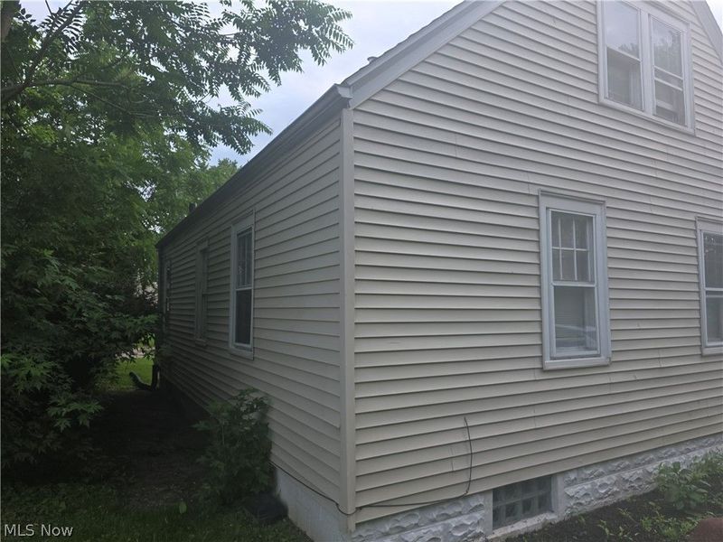 815 Russell Avenue, Akron, OH 44307 Photo 29