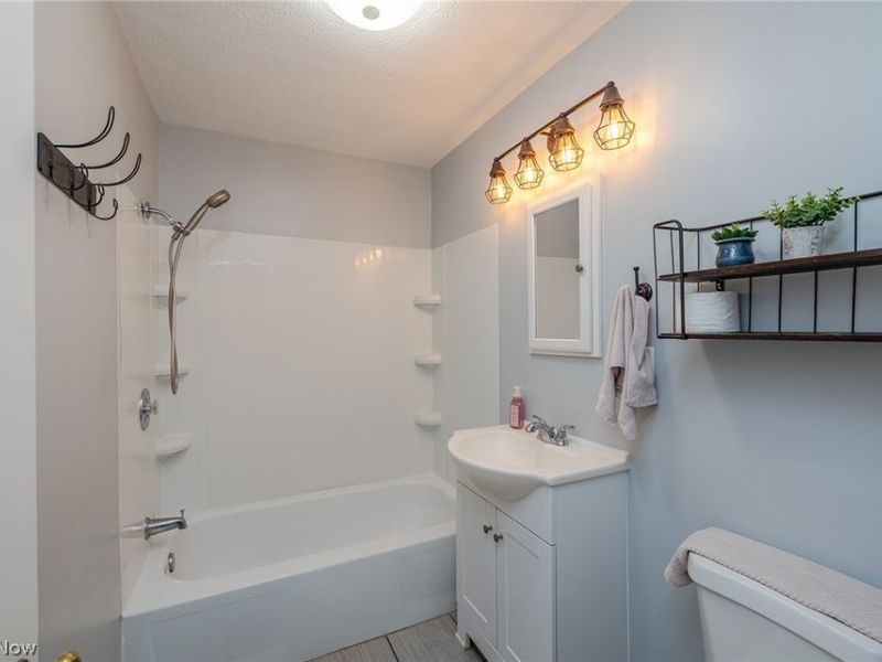 8073 W 130th Street, North Royalton, OH 44133 Photo 18