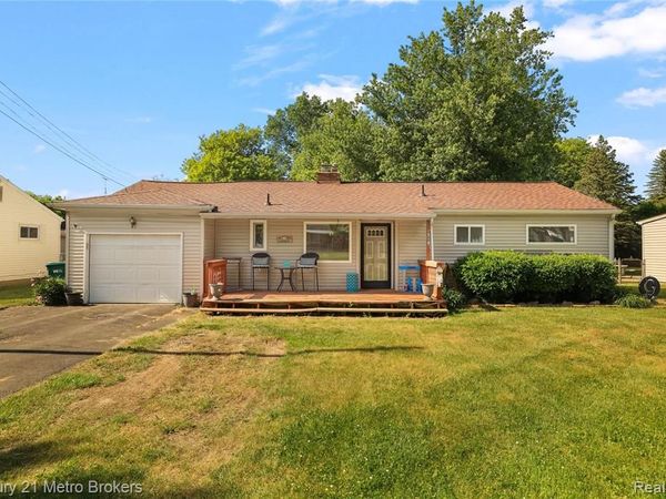 1319 Coutant Street , Flushing, MI 48433