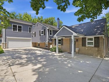 261 Reymont Road N, Waterford Twp, MI 48327