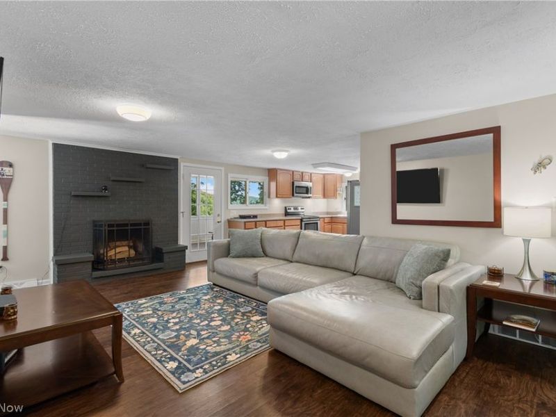 20 Pontiac Trail, Malvern, OH 44644 Photo 10
