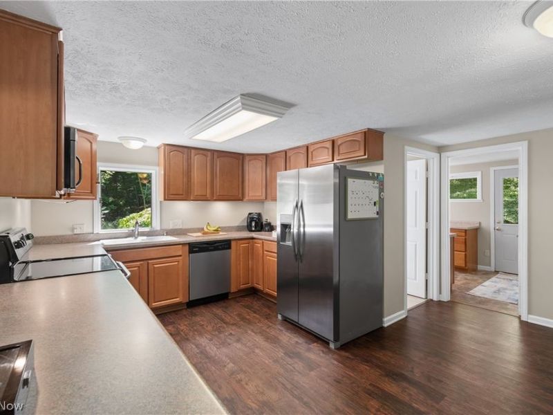 20 Pontiac Trail, Malvern, OH 44644 Photo 16