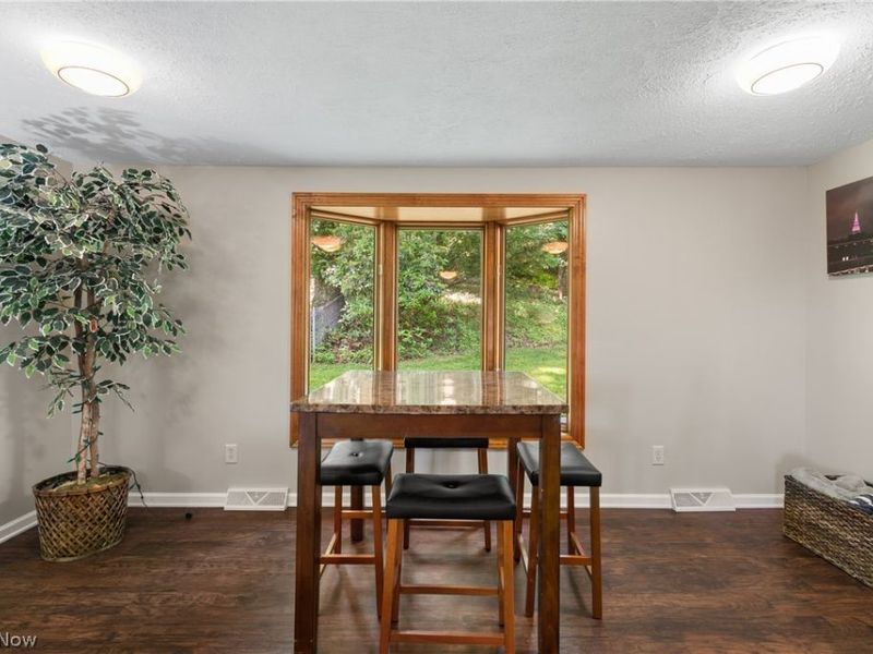 20 Pontiac Trail, Malvern, OH 44644 Photo 18