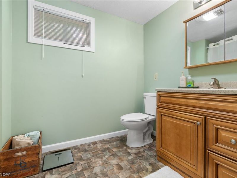 20 Pontiac Trail, Malvern, OH 44644 Photo 23