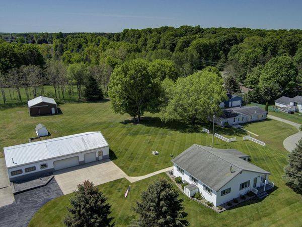 2072 Potter Road E, Traverse City, MI 49696