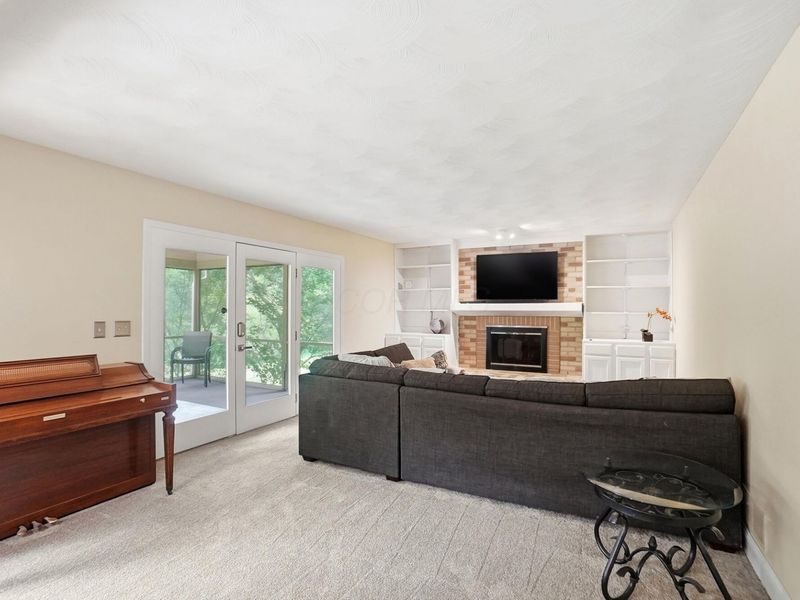 7567 Tenbury Drive , Dublin, OH 43017 Photo 9