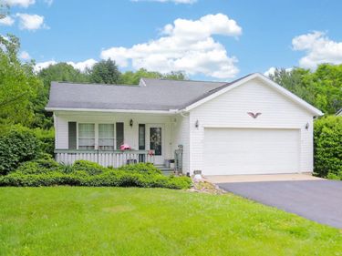 3658 Apple Valley Drive , Howard, OH 43028
