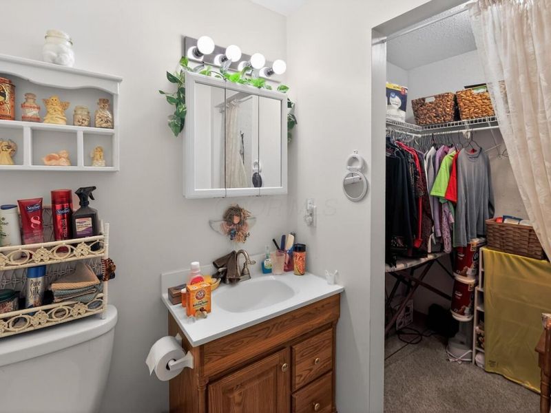3658 Apple Valley Drive , Howard, OH 43028 Photo 12