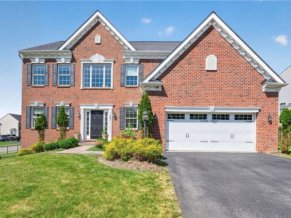 107 Stafford Dr , Mckees Rocks, PA 15136