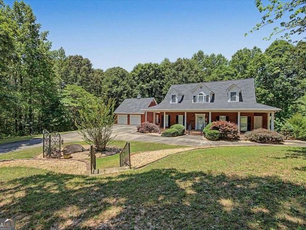 1136 Cole Lake Road, Dallas, GA 30157